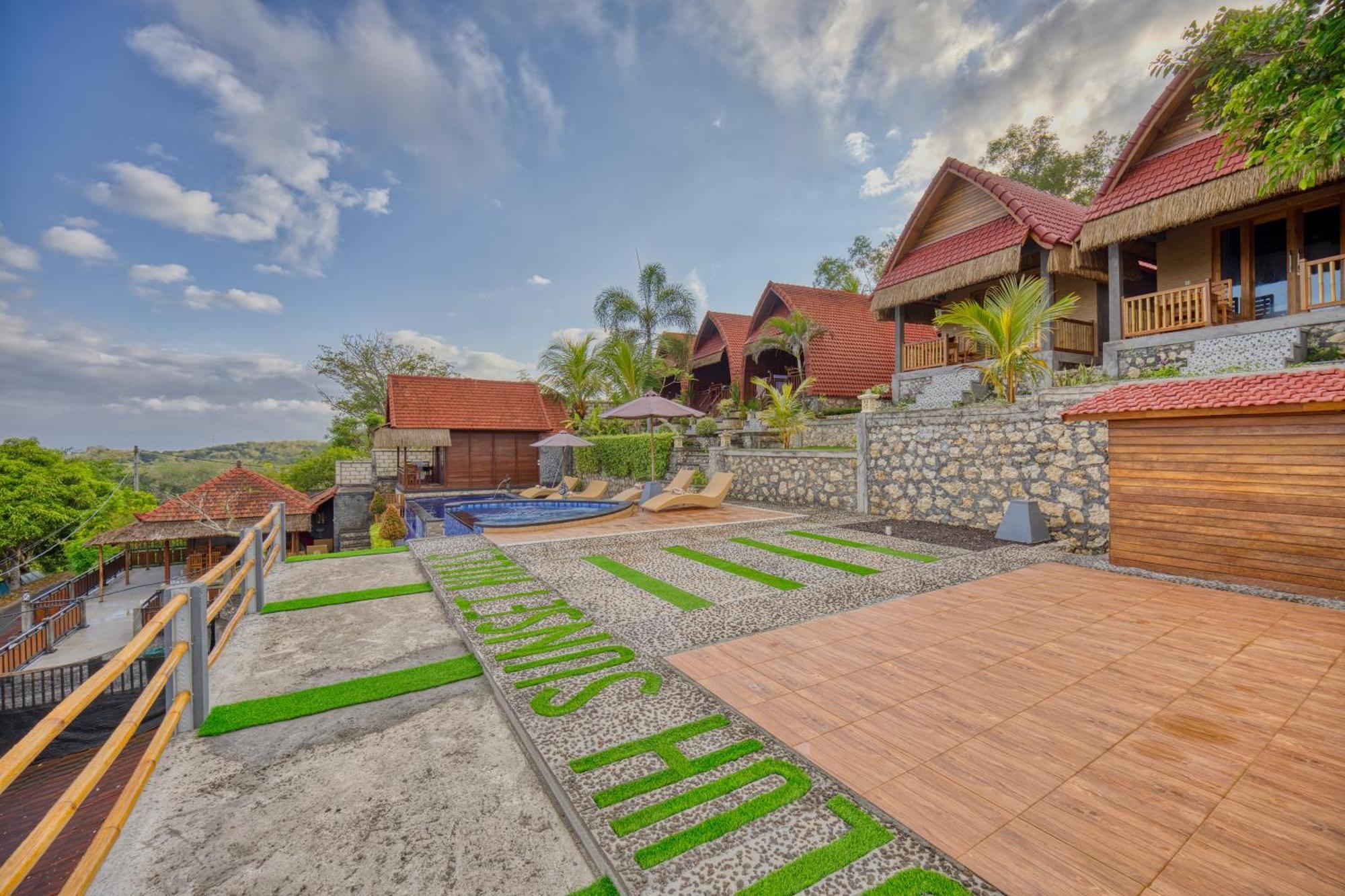 فندق Sebuluh Sunset Hill Batumadeg المظهر الخارجي الصورة